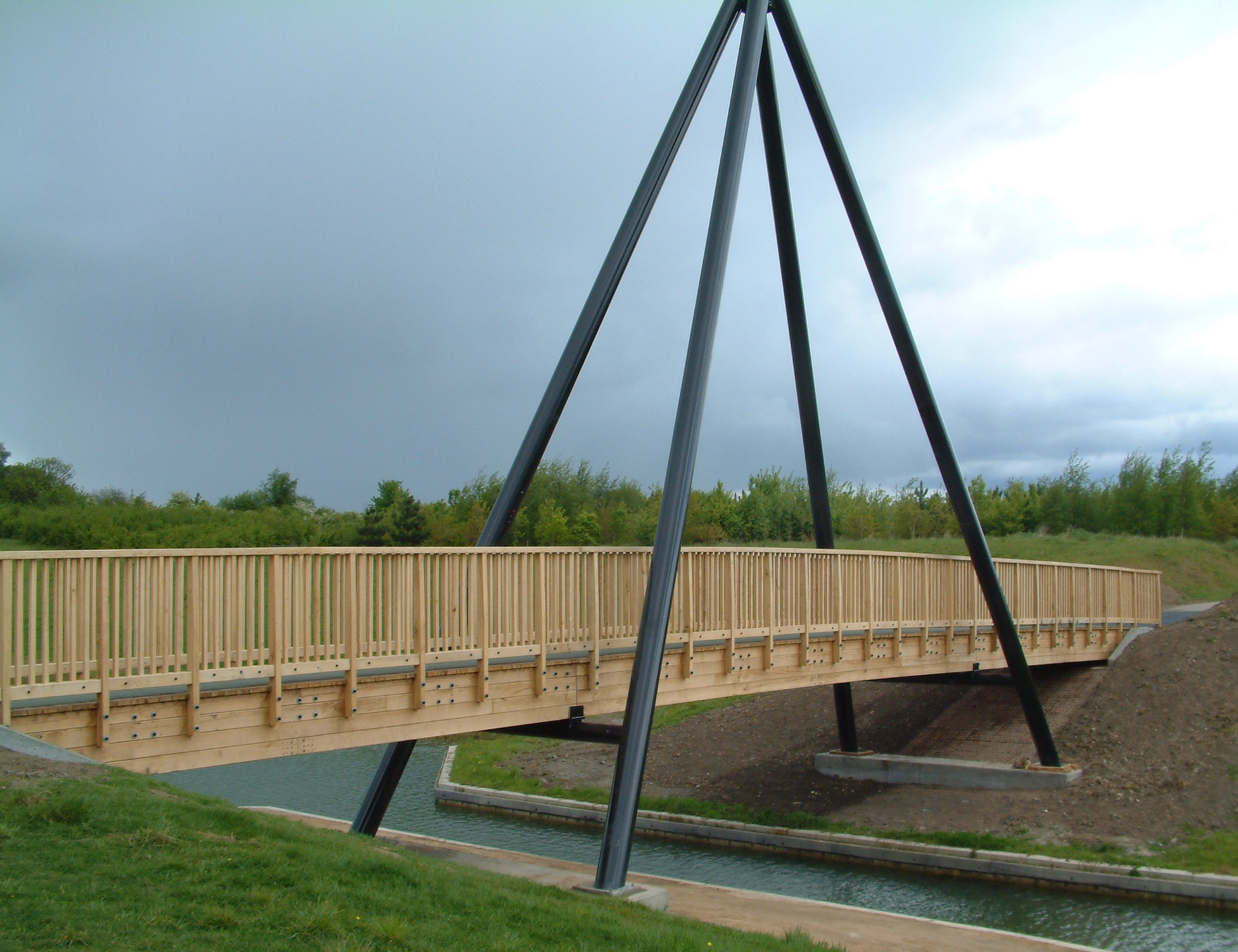 Dowel Laminated Foot bridges